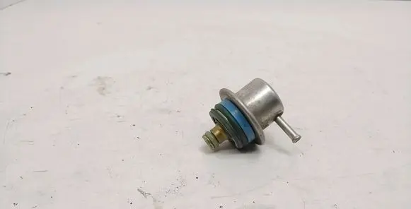 Opel Astra G Fuel pressure regulator 0280160560