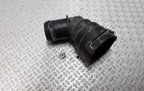 Honda CR-V Engine coolant pipe/hose