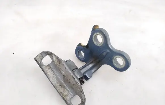Volvo S60 Front door upper hinge 31402405