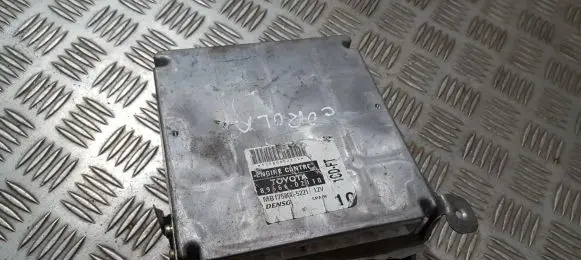 Toyota Corolla E120 E130 Engine control unit/module 8966602110