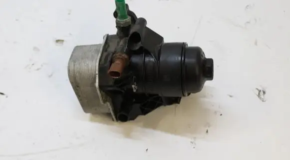 Skoda Octavia Mk3 (5E) Oil filter cover 5737883 03N115389B