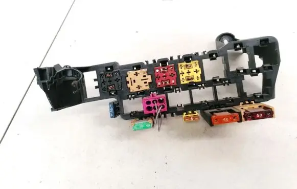 Audi A4 S4 B5 8D Fuse box set 8D1937545