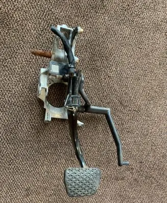 BMW 5 E39 Pedal assembly 1164855