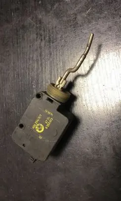 BMW 3 E36 Front door lock motor 8353013