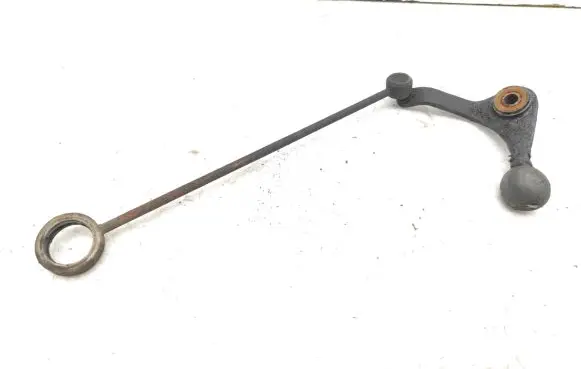 Citroen Xsara Gear shift cable bracket 