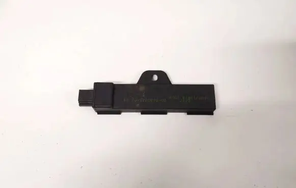 BMW 3 F30 F35 F31 Antenna control unit 6520922083202 65.20-9220832-02