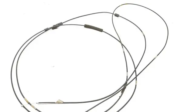 Toyota Land Cruiser (J200) Fuel cap flap release cable 