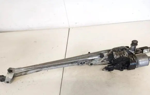 Ford Focus Front wiper linkage and motor 4m5117504ac 4m51-17504-ac