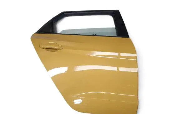 Audi A1 Front door 8W9833052A 82G833312