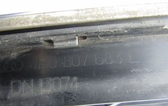 Audi A6 S6 C5 4B Front grill 4B0807683L