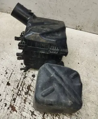 Subaru Outback Air filter box A52AG00