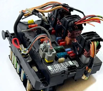 Peugeot 207 BSM Control unit 9664055780