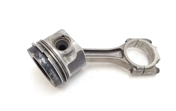 Volkswagen PASSAT B6 Piston with connecting rod 081187