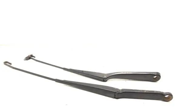 BMW X3 E83 Front wiper blade arm 7051668