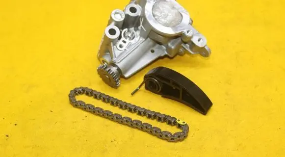 Renault Captur Oil pump 150718102R