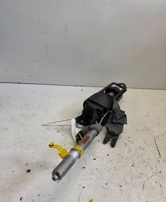 Volvo V70 Front seatbelt 8665868