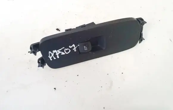 Volvo V50 Electric window control switch