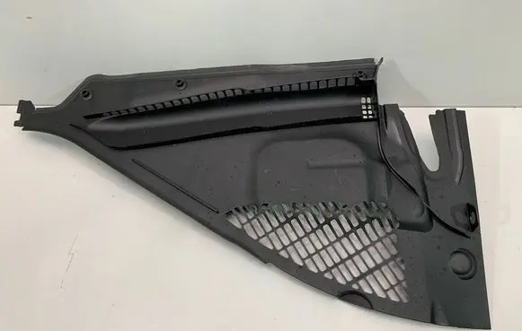 BMW 4 F36 Gran coupe Wiper trim 9353043