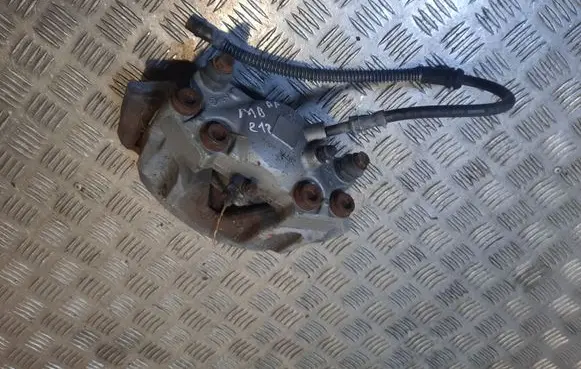 Mercedes-Benz E W212 Front brake caliper 20776