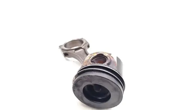 Mazda CX-7 Piston with connecting rod R2AA