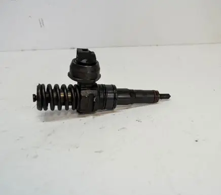 Volkswagen Phaeton Fuel injector 07Z130073H