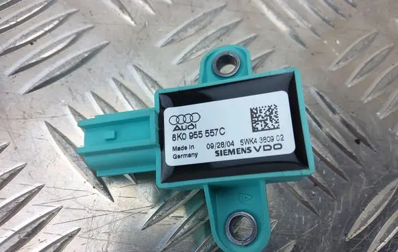Audi A5 8T 8F Airbag deployment crash/impact sensor 8K0955557C