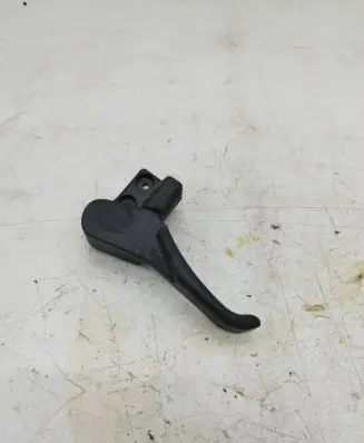 Volkswagen PASSAT B5 Engine bonnet (hood) release handle 3B1823533