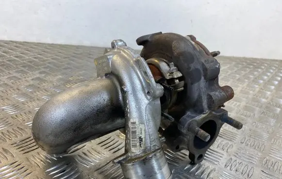 Toyota Corolla Verso AR10 Turbo 172010R010 029075 030615