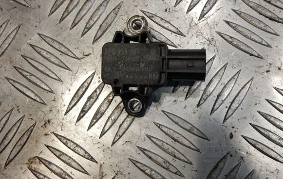 Audi A4 S4 B7 8E 8H Airbag deployment crash/impact sensor 8P0955557 3474