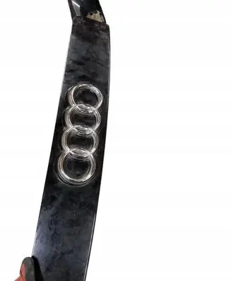 Audi A6 S6 C8 4K Front bumper upper radiator grill 8Z083631