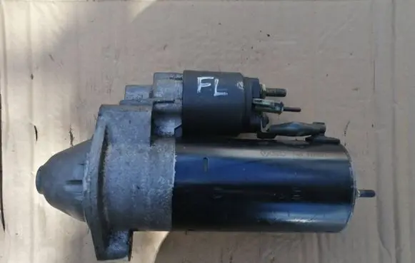 Volkswagen PASSAT B5.5 Starter motor 068911024F