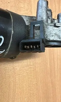 Volkswagen Golf IV Wiper motor 0390241151