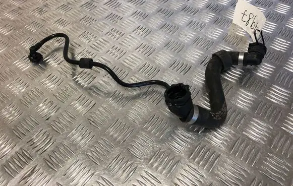 Mercedes-Benz GLC X253 C253 Engine coolant pipe/hose A2535012600
