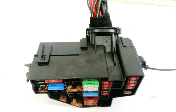 Skoda Octavia Mk2 (1Z) Fuse box set