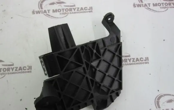 Other engine bay part