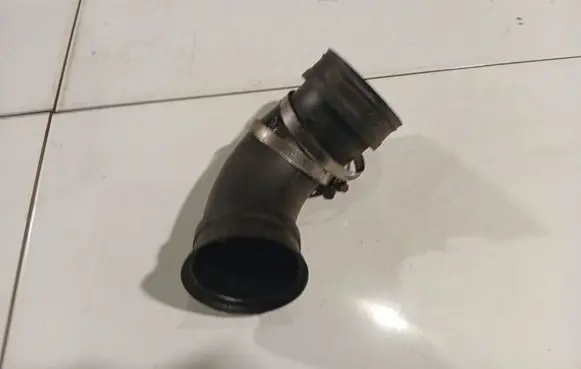 Opel Astra G Air intake hose/pipe