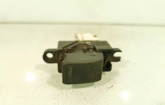 Nissan X-Trail T30 Electric window control switch