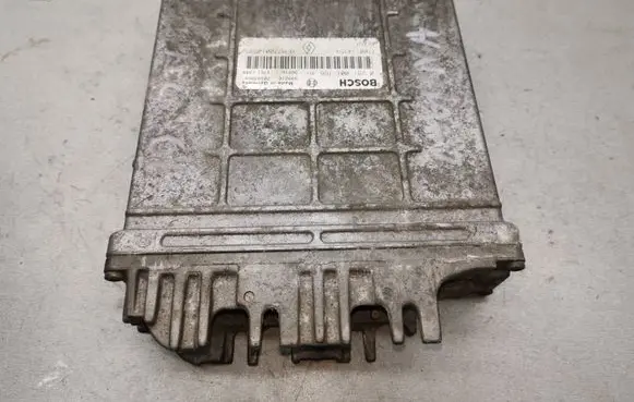 Renault Laguna I Engine control unit/module 0281001766 7700114354