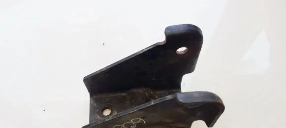 Mitsubishi Space Star Engine mounting bracket