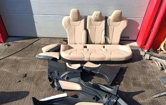 Tesla Model S Seat set 