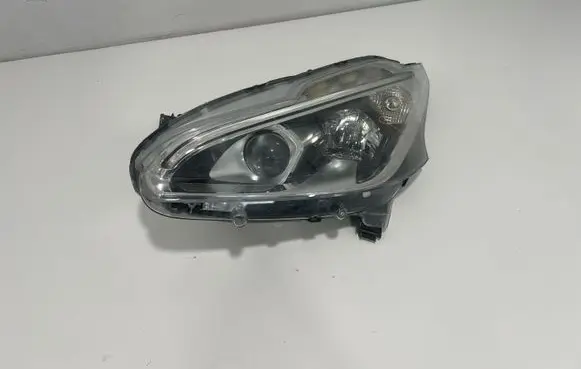 Peugeot 208 Headlight/headlamp 9810805780 90047883