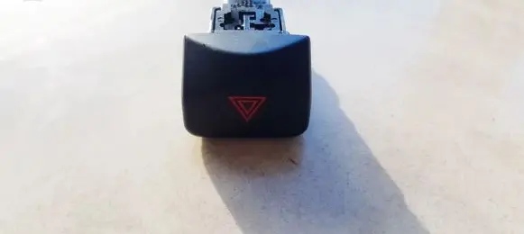 Nissan Note (E11) Hazard light switch 06019