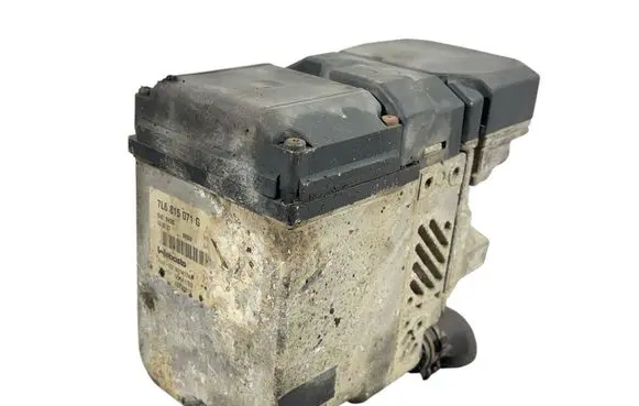 Volkswagen Touareg I Auxiliary pre-heater (Webasto) 7L6815071G 9014174A 9014175D