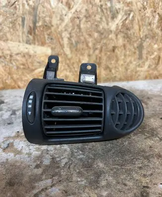 Mercedes-Benz C W203 Dash center air vent grill A2038300154
