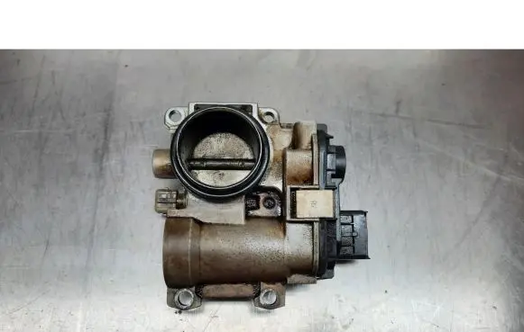 Renault Clio II Throttle valve