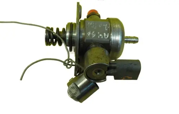 Audi A4 S4 B8 8K Mechanical fuel pump 0261502240 CDH