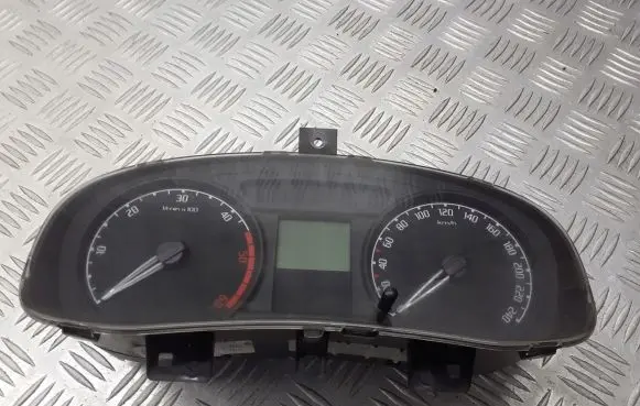 Skoda Fabia Mk2 (5J) Tachometer 5J0920801C