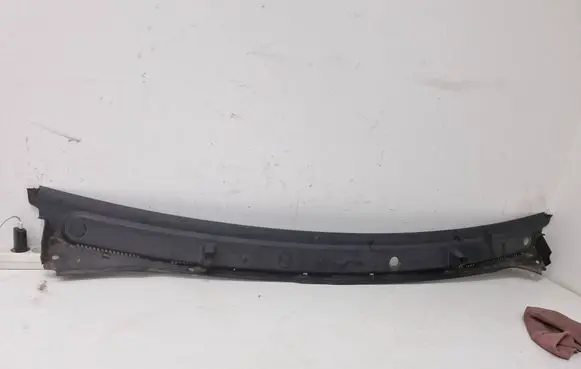 Opel Vivaro Wiper trim 
