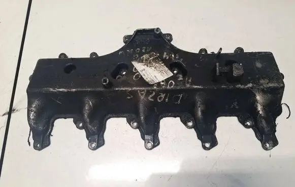 Volvo XC90 Rocker cam cover 08692397