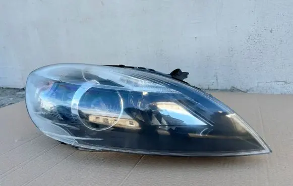 Volvo V40 Headlight/headlamp